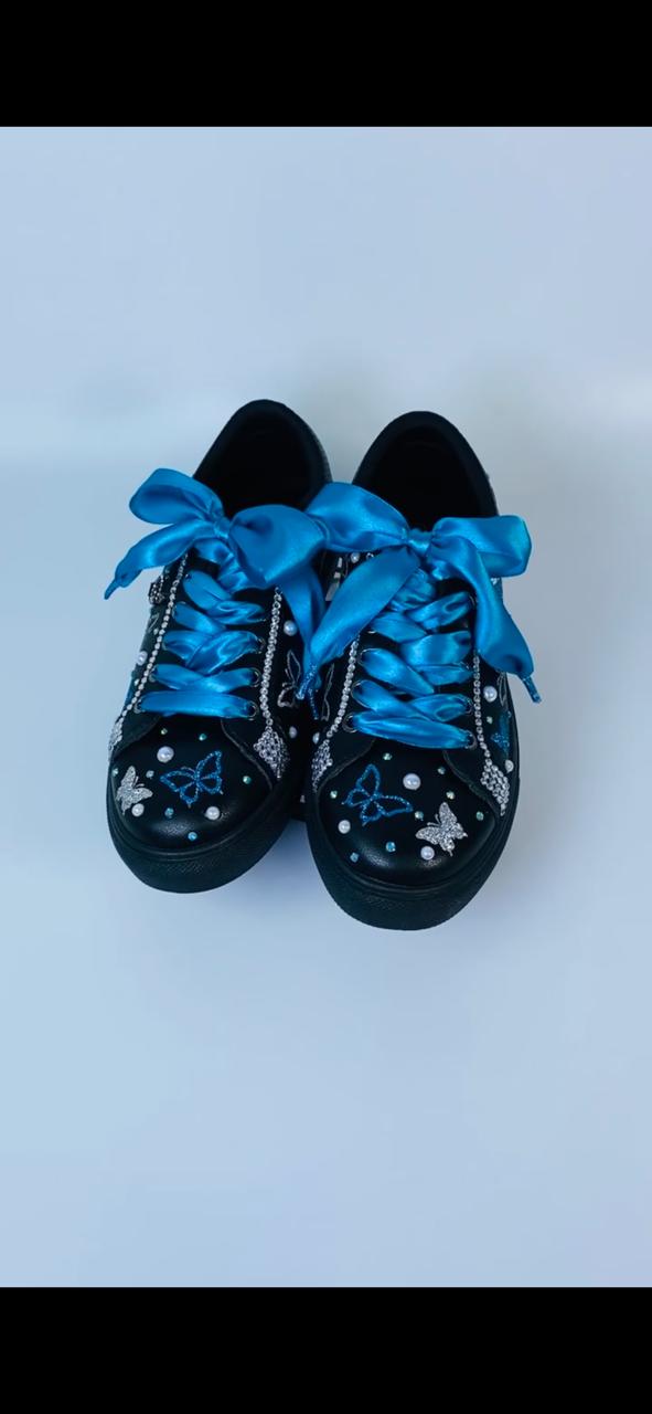 Tenis Negros Mariposa Quinceañera