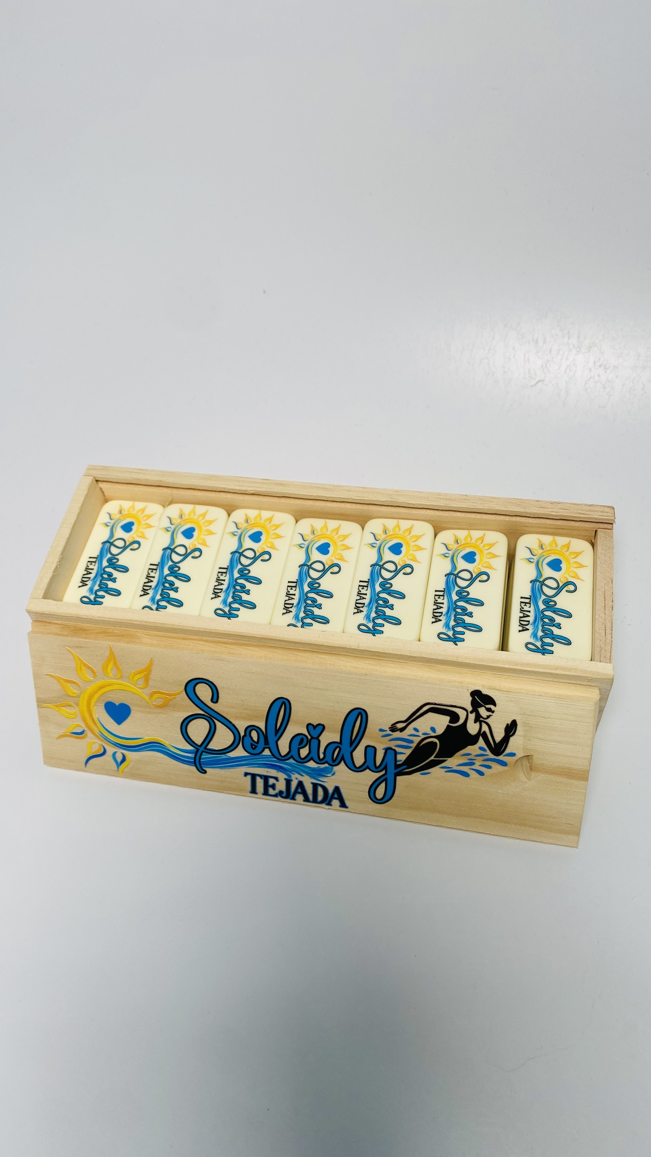 Domino Diseño Nadadora